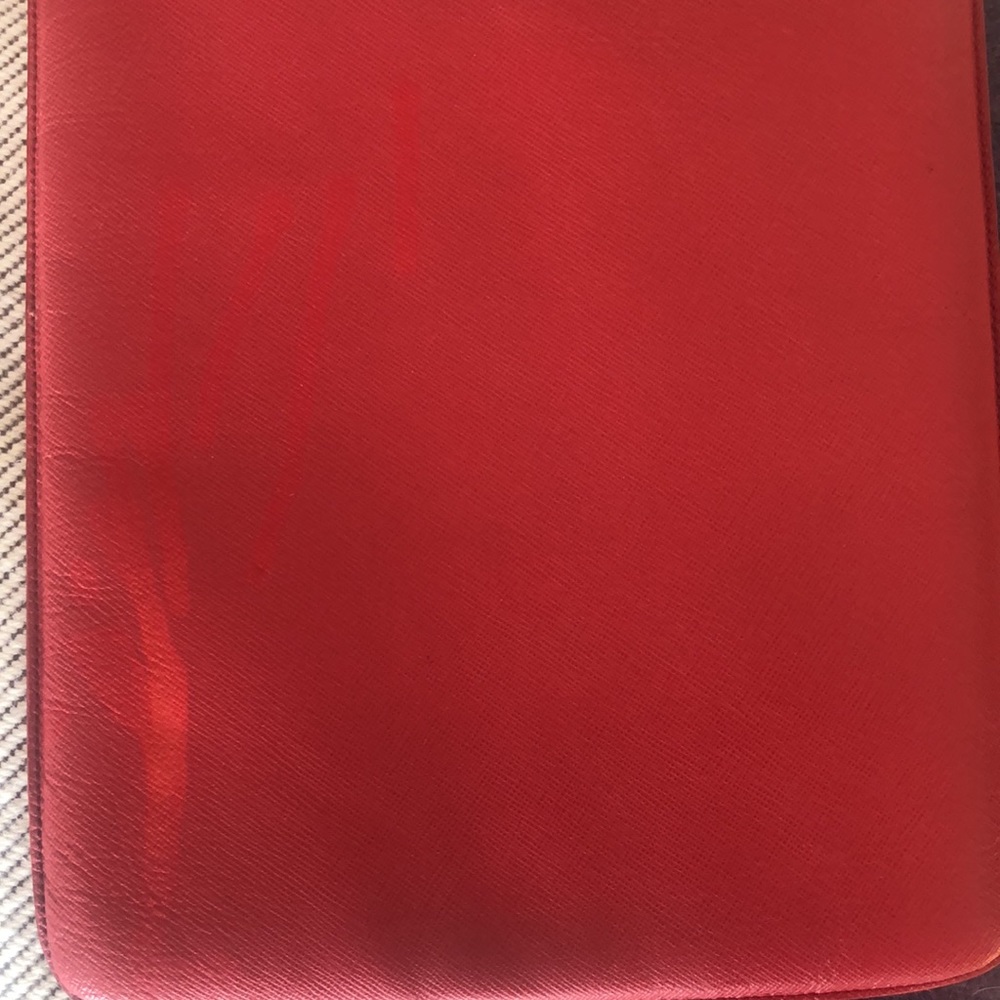 Prada Red Case. - image 5